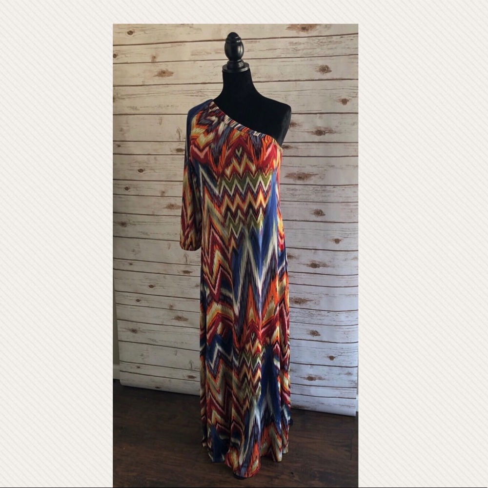 One sleeve maxi dress